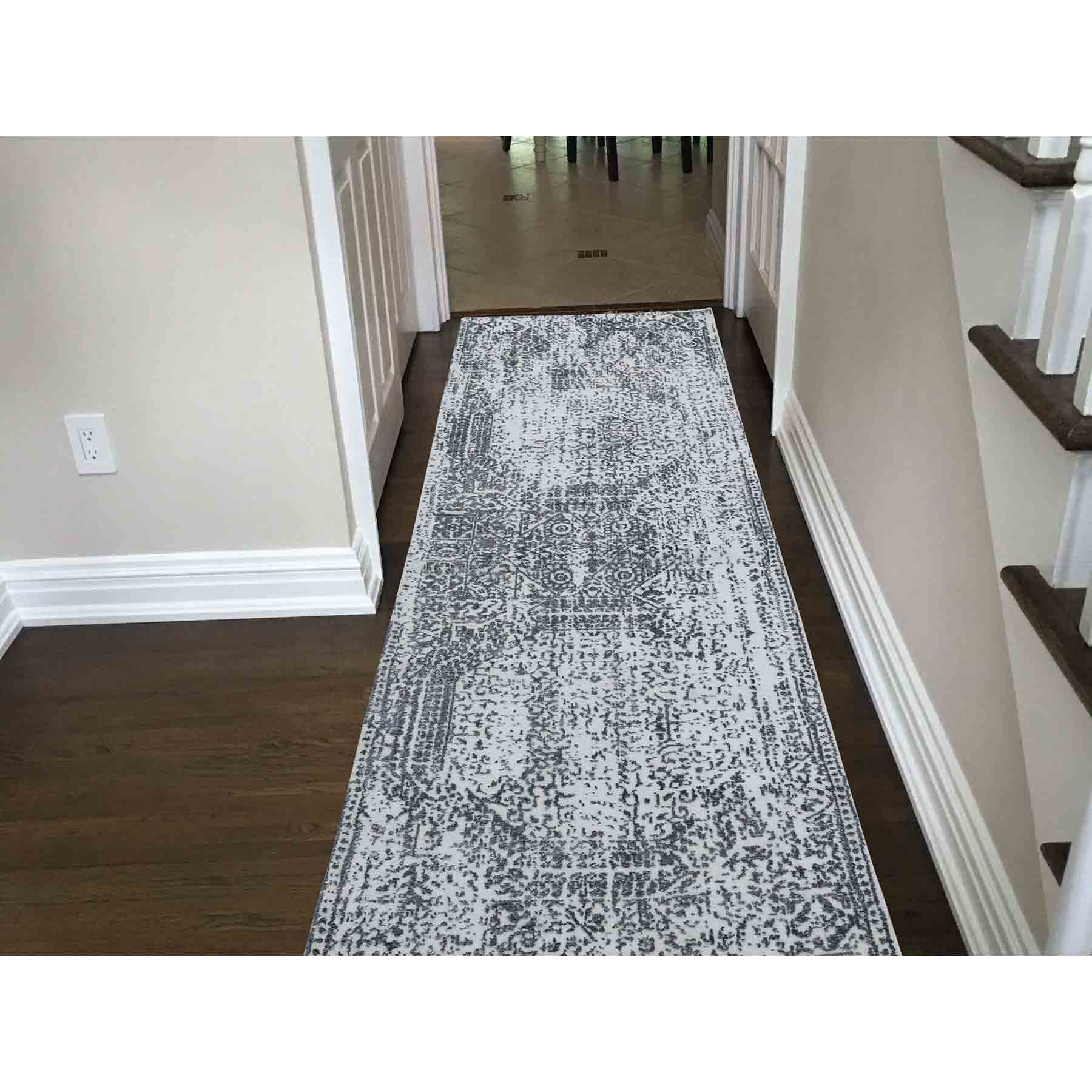 Transitional-Hand-Loomed-Rug-231605