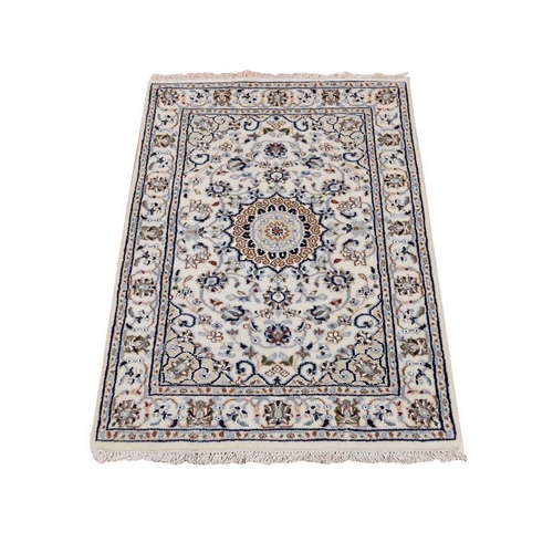 Ivory Nain Wool And Silk 250 KPSI Hand Knotted Oriental Rug Ivory Nain Wool And Silk 250 KPSI Hand Knotted Oriental Rug