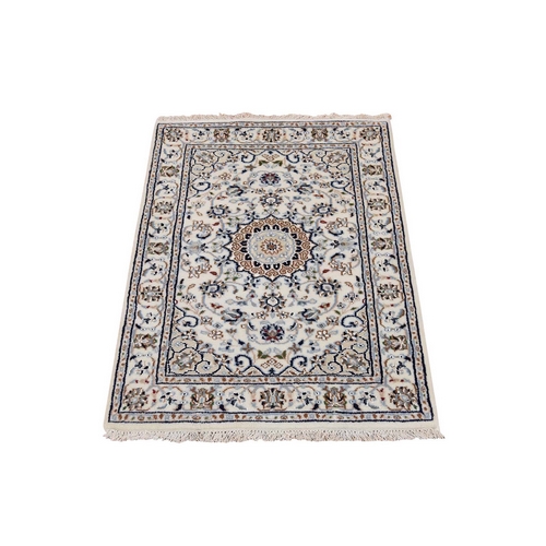 Ivory Nain Wool And Silk 250 KPSI Hand Knotted Oriental Rug Ivory Nain Wool And Silk 250 KPSI Hand Knotted Oriental Rug