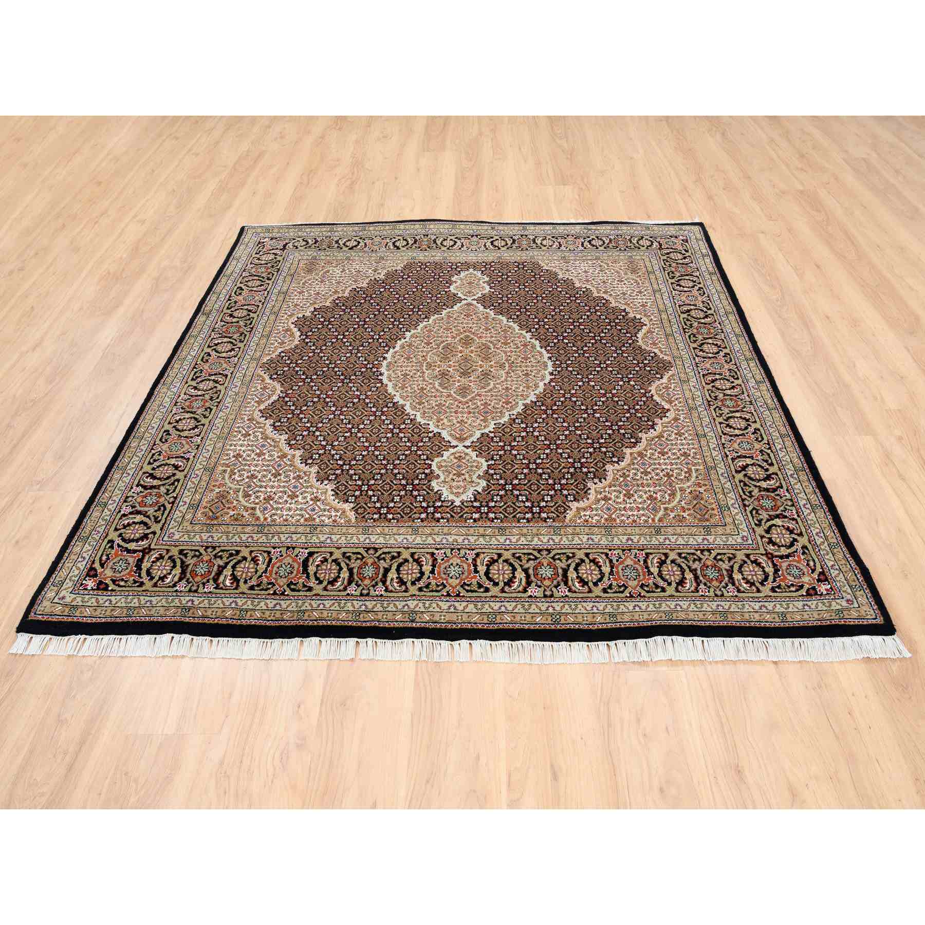 Fine-Oriental-Hand-Knotted-Rug-313070
