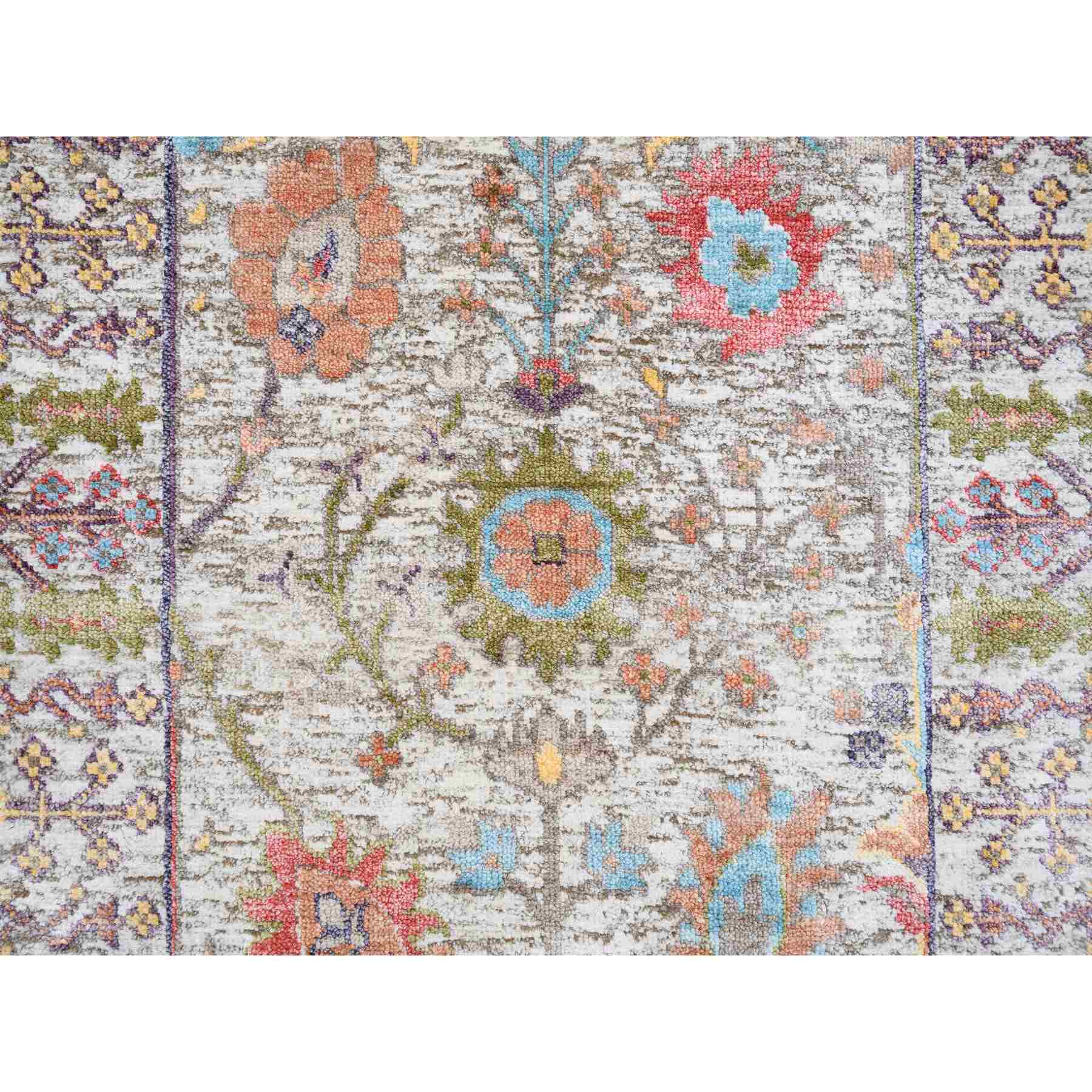 Wool-and-Silk-Hand-Knotted-Rug-318715