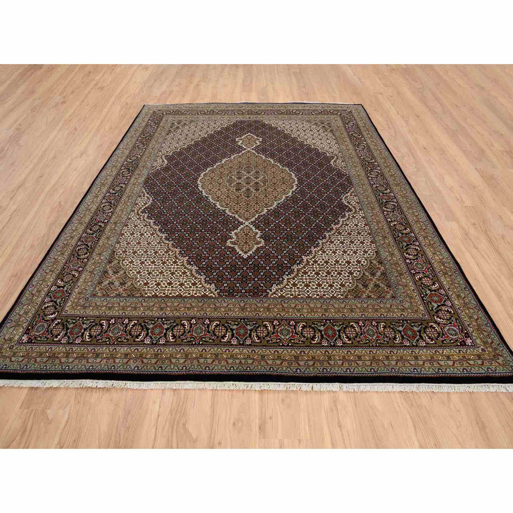 Fine-Oriental-Hand-Knotted-Rug-320330