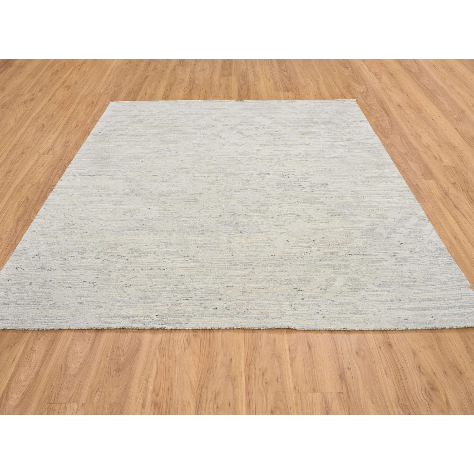 Modern-and-Contemporary-Hand-Knotted-Rug-323450