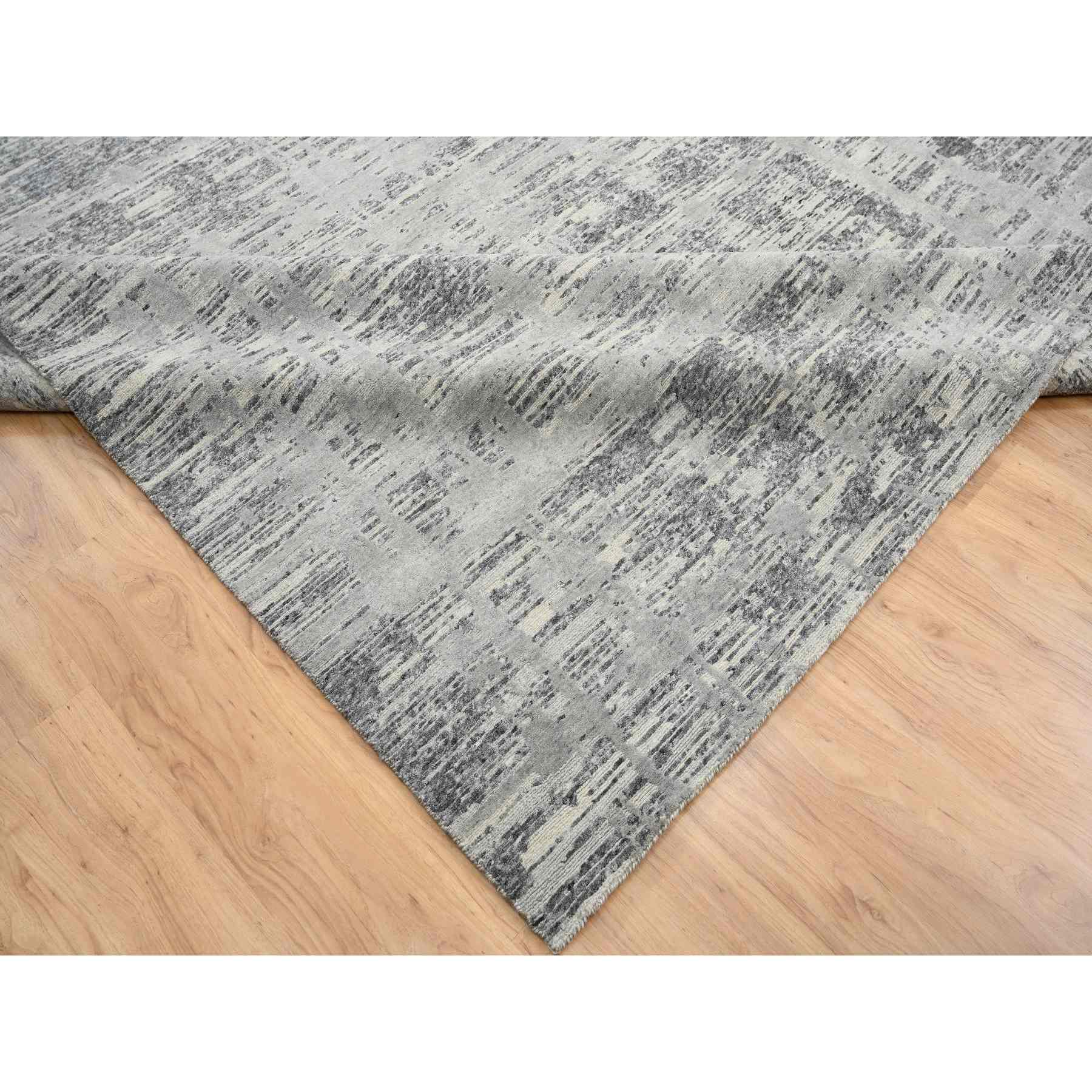 Modern-and-Contemporary-Hand-Knotted-Rug-323575