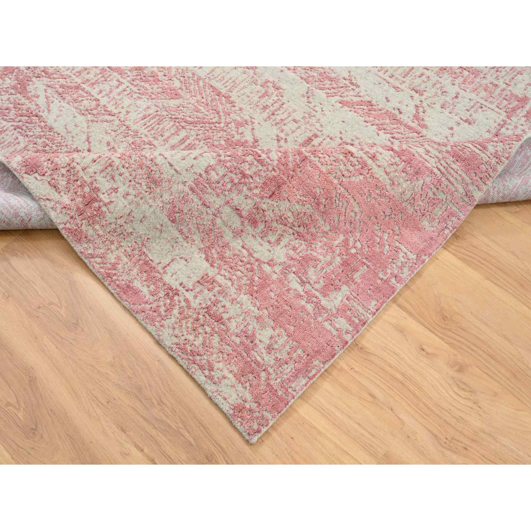 Transitional-Hand-Loomed-Rug-324080