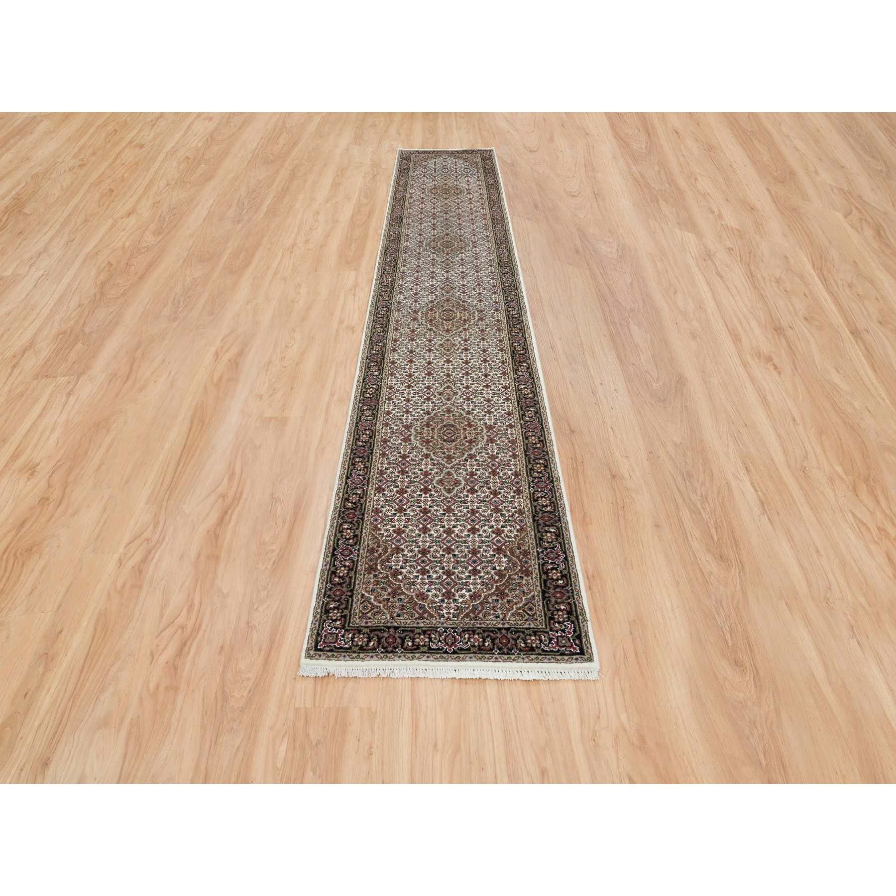 Fine-Oriental-Hand-Knotted-Rug-325570