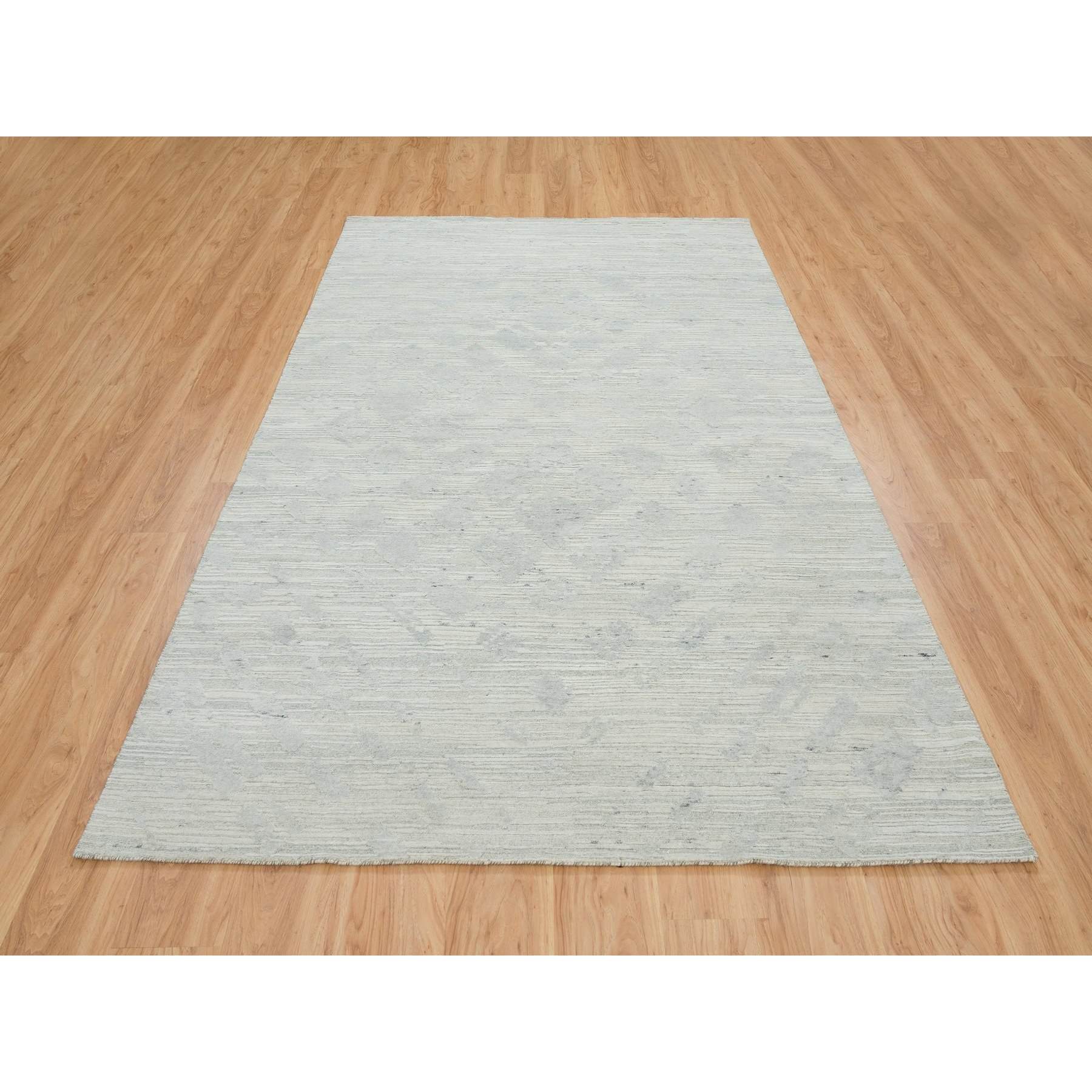 Modern-and-Contemporary-Hand-Knotted-Rug-325770