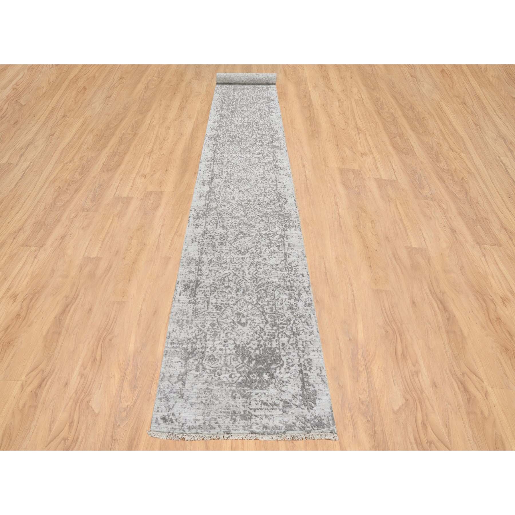 Transitional-Hand-Knotted-Rug-325110