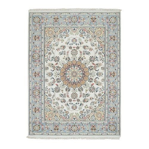 Ivory, Nain with Center Medallion Flower Design, 250 KPSI, Extra Soft Wool, Hand Knotted, Oriental Rug