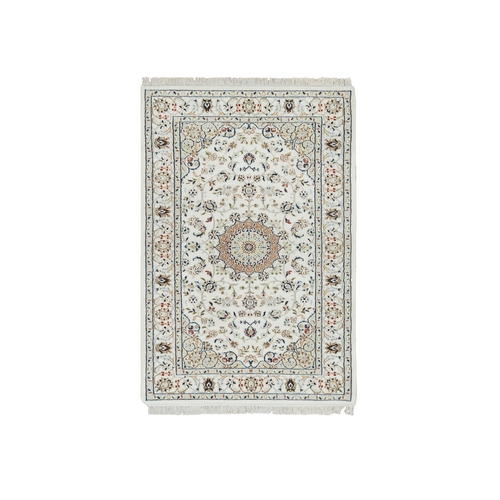 Ivory, 100% Wool Hand Knotted, Nain with Center Medallion Flower Design 250 KPSI, Oriental Rug