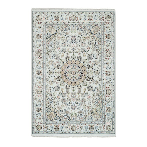 Ivory, Soft Wool Hand Knotted, Nain with Center Medallion Flower Design 250 KPSI, Oriental Rug