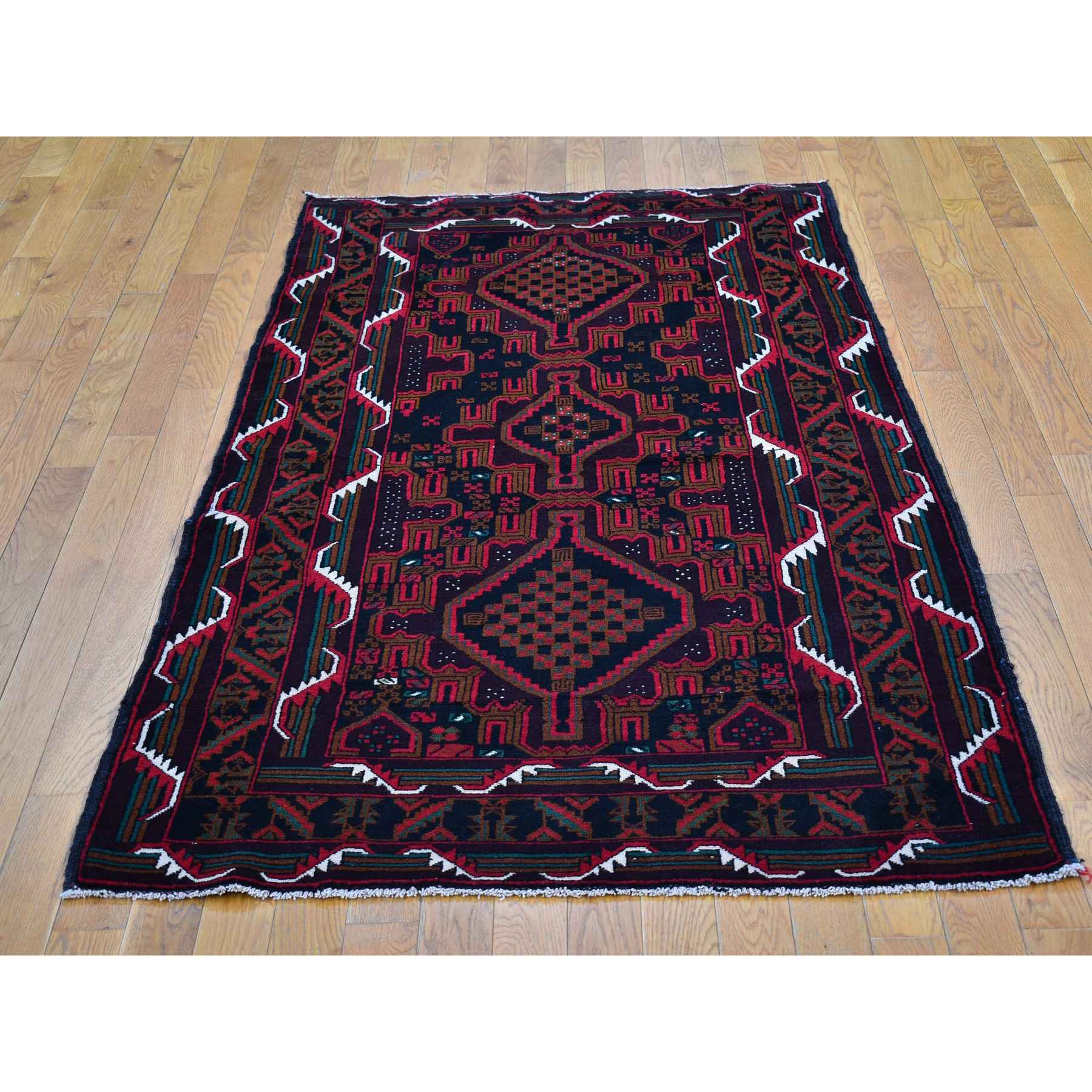 Persian-Hand-Knotted-Rug-333215