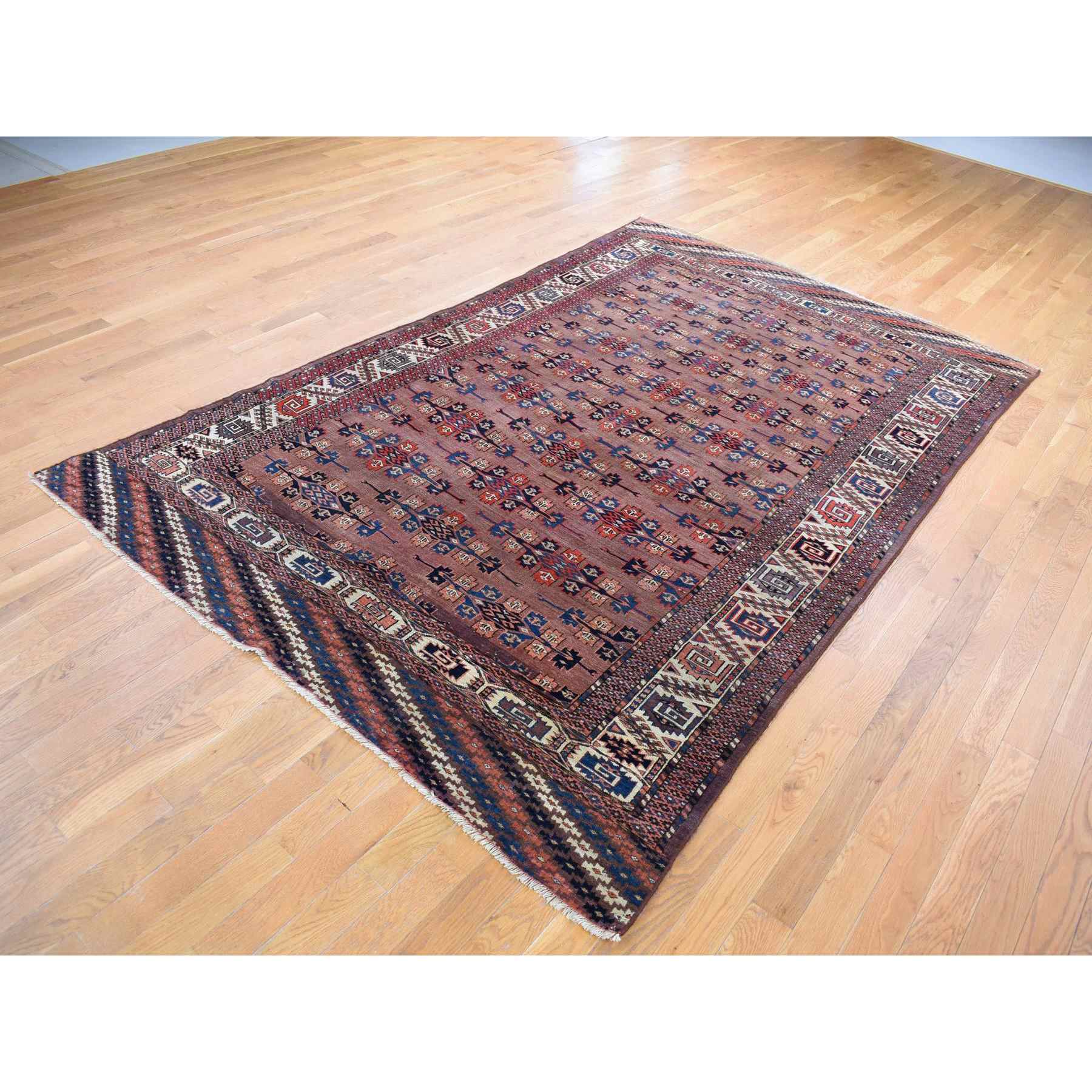 Antique-Hand-Knotted-Rug-401685